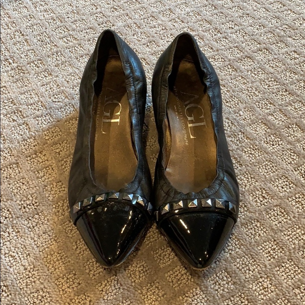 AGL black pumps